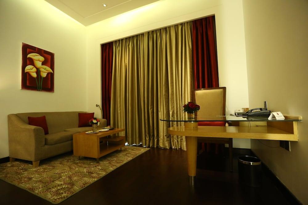 The Umrao 5* New Delhi
